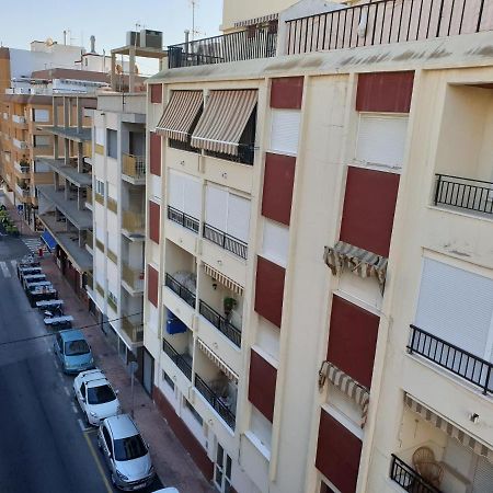 Beachside Apartment In Torrevieja Eksteriør billede