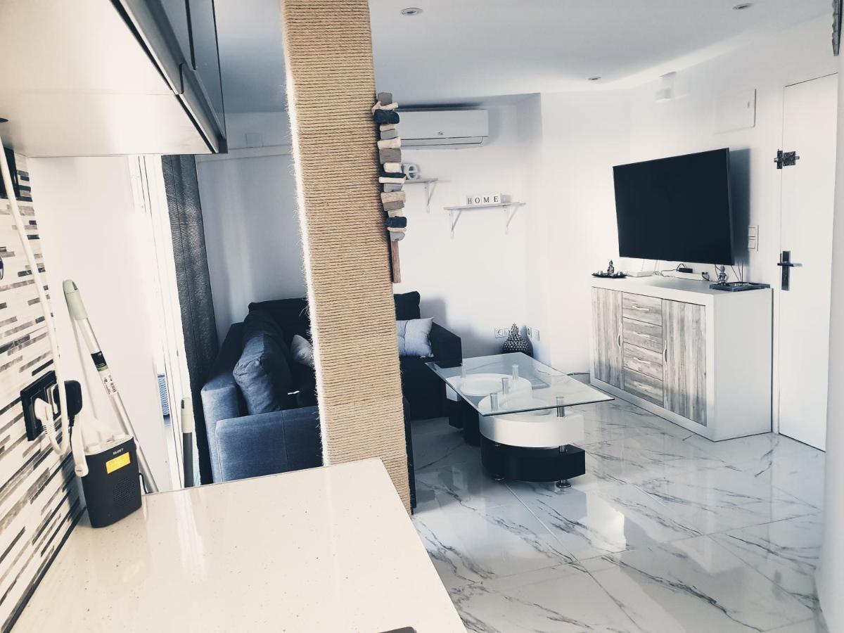 Beachside Apartment In Torrevieja Eksteriør billede