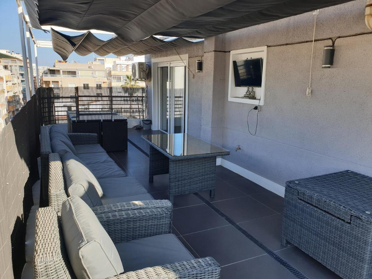 Beachside Apartment In Torrevieja Eksteriør billede