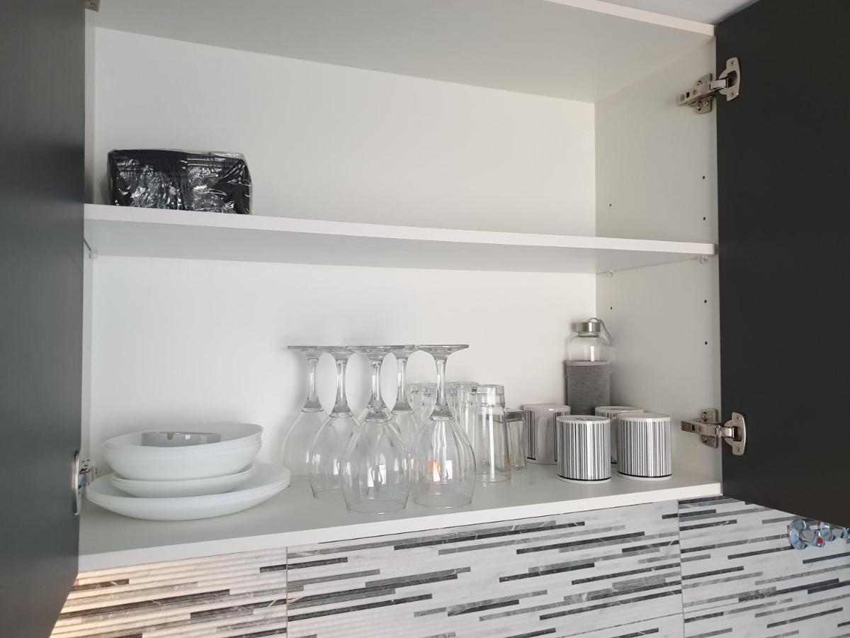 Beachside Apartment In Torrevieja Eksteriør billede
